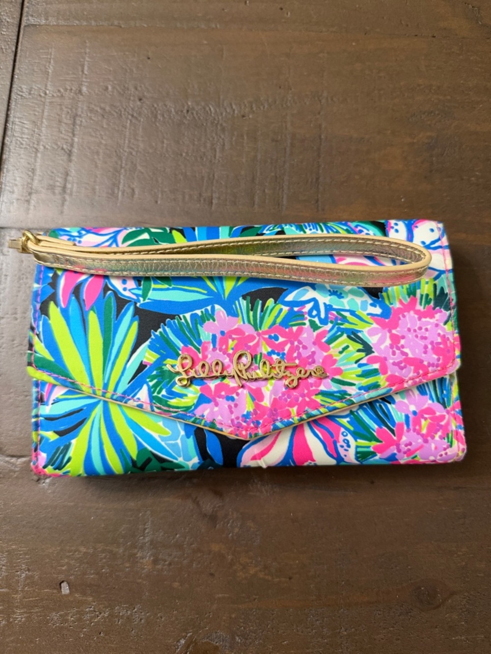 Lilly Pulitzer Gold-Logo Floral Envelope Clutch in Blue, Pink, Green